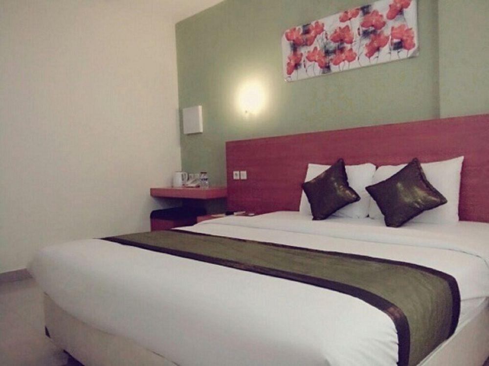 Reddoorz @ Raya Kuta Hotel Kuta Lombok Exterior foto