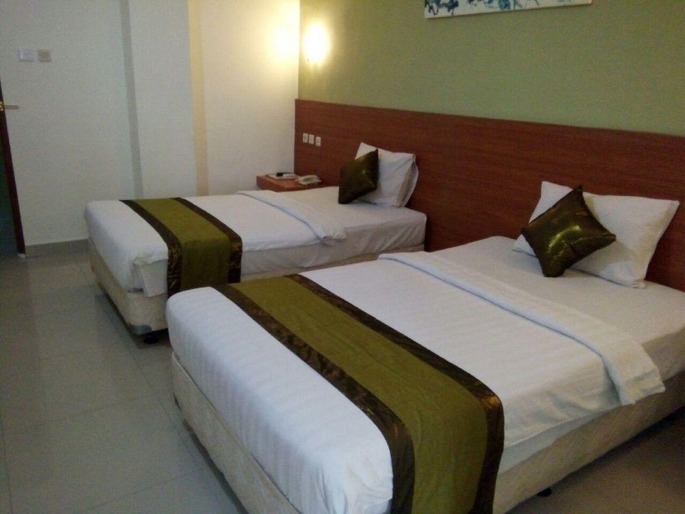 Reddoorz @ Raya Kuta Hotel Kuta Lombok Exterior foto