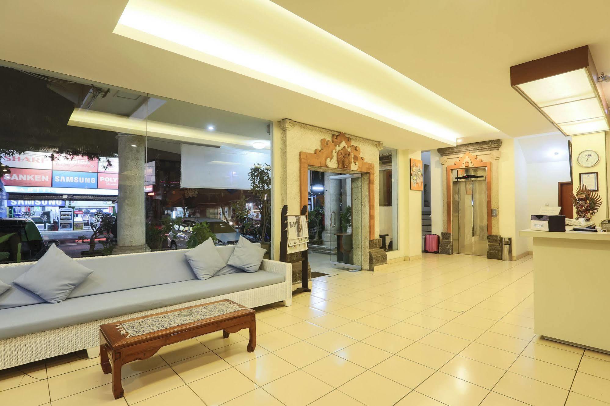 Reddoorz @ Raya Kuta Hotel Kuta Lombok Exterior foto