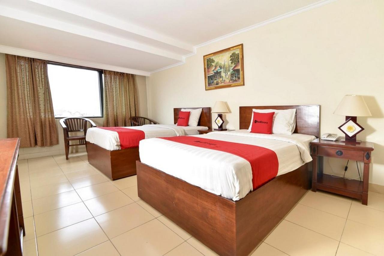 Reddoorz @ Raya Kuta Hotel Kuta Lombok Exterior foto