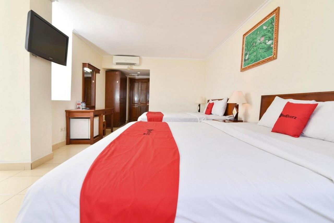 Reddoorz @ Raya Kuta Hotel Kuta Lombok Exterior foto